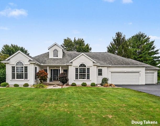 5842 Julie Street, Hudsonville, MI 49426