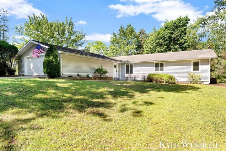 18883 168th Avenue, Spring Lake, MI 49456