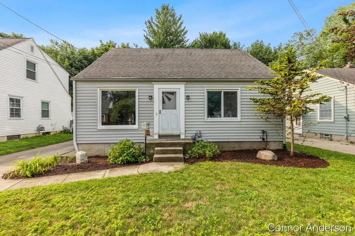 310 Rosemary Street SE, Grand Rapids, MI 49507