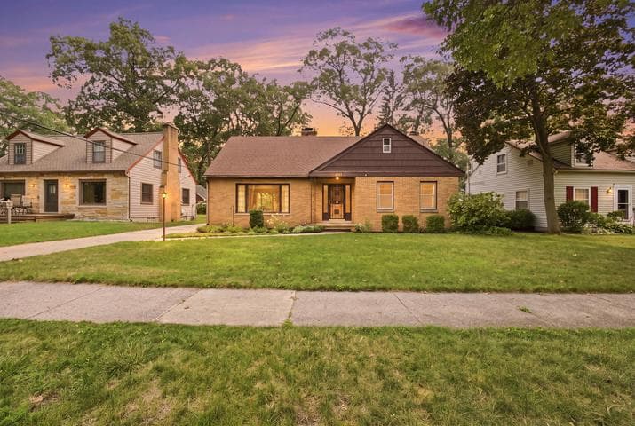 1631 Glen Avenue, Muskegon, MI 49441