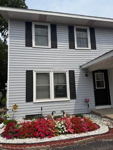 199 E 34th Street 5, Holland, MI 49423
