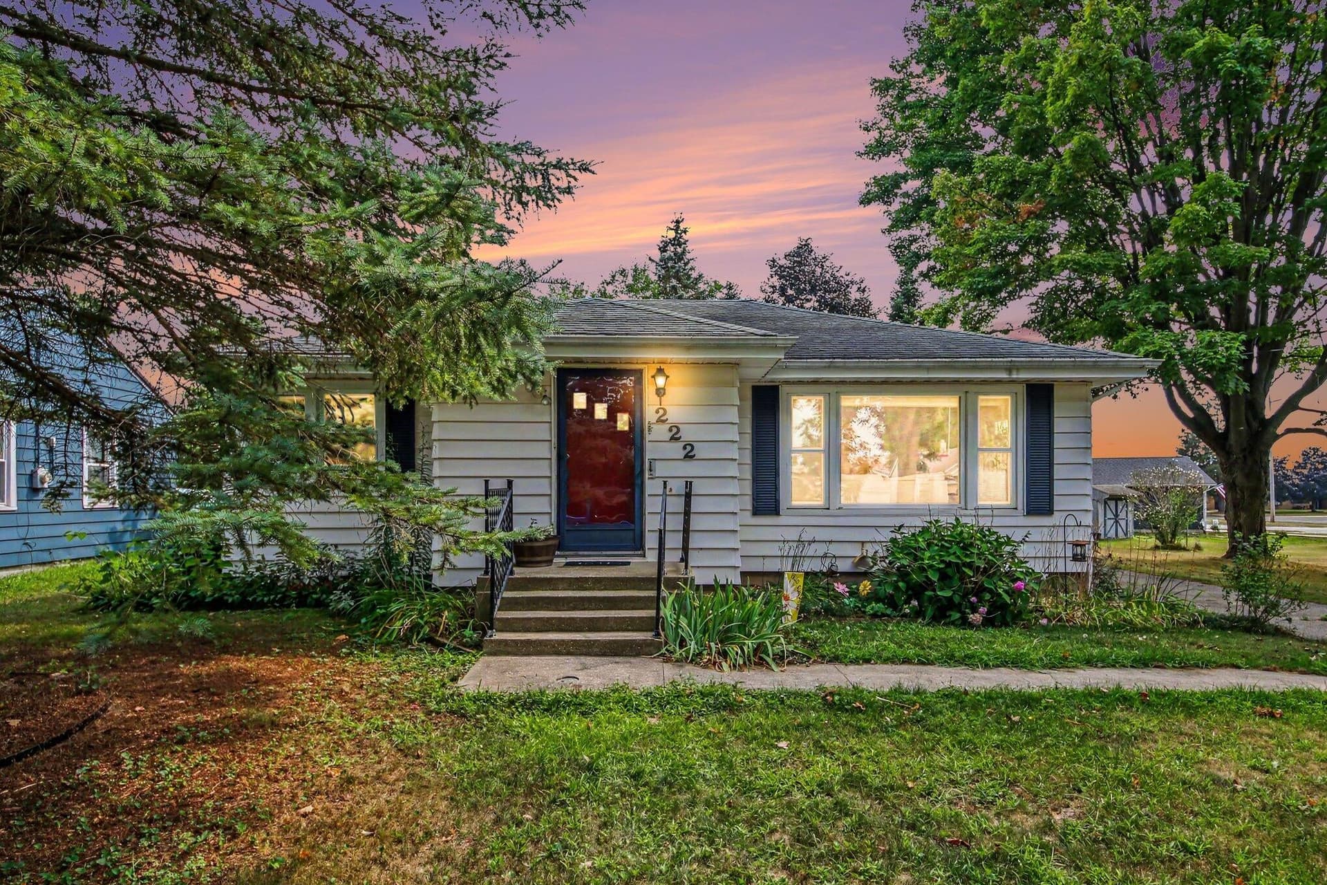 222 Woodrow Street, Fremont, MI 49412