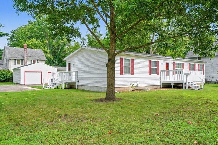 427 E Division Street, Dowagiac, MI 49047