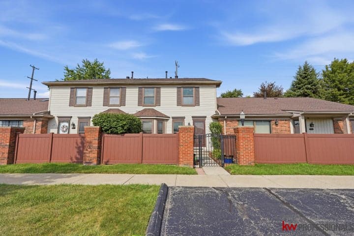 41379 Southwind Drive, Canton, MI 48188