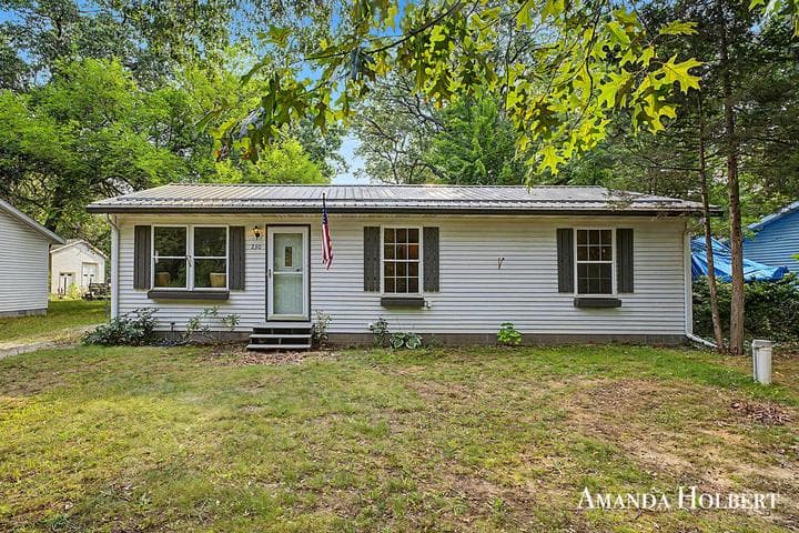 230 Shonat Street, Muskegon, MI 49442