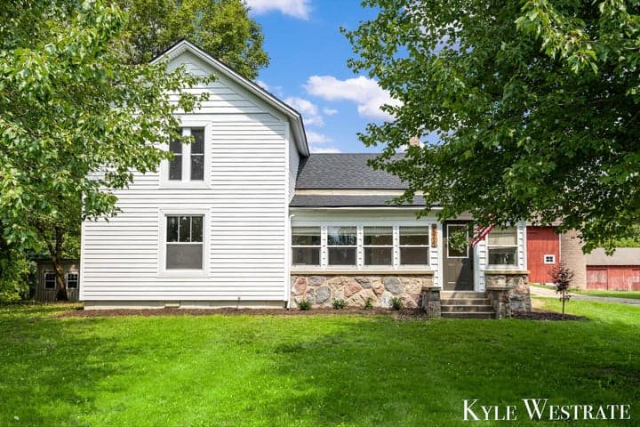 6411 11 Mile Road NE, Rockford, MI 49341