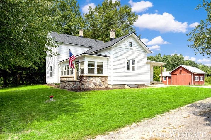 Photo 3