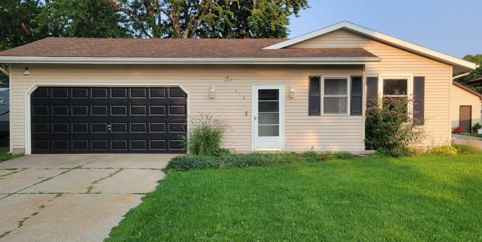 512 Faircrest Avenue NW, Grand Rapids, MI 49534
