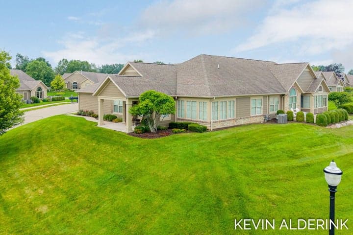 1229 Waterwalk Drive, Holland, MI 49423