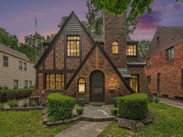 903 Briarcliff Road, Jackson, MI 49203