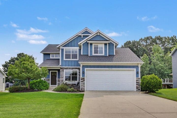 7278 Rosie Shores Drive SW, Byron Center, MI 49315
