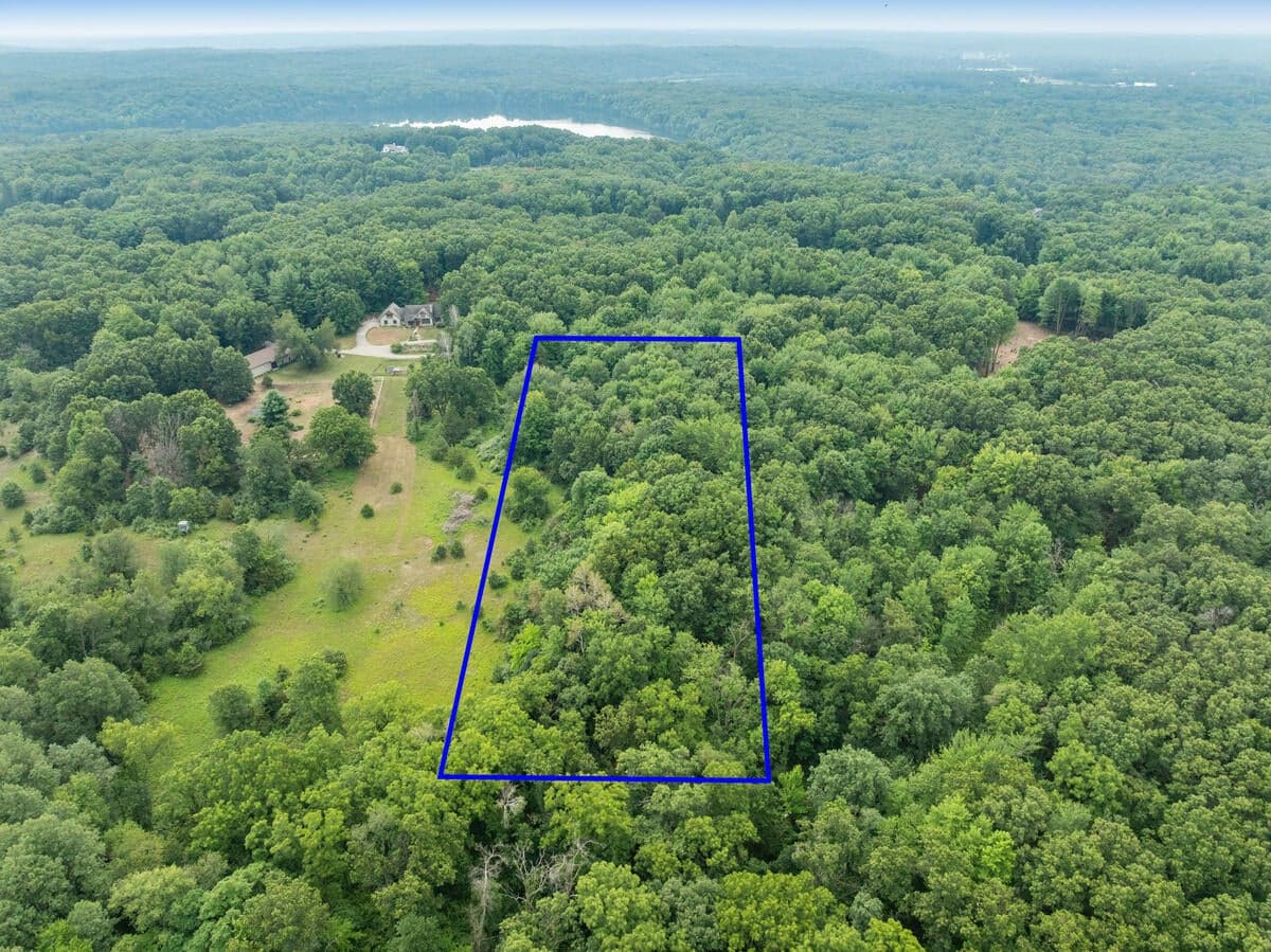 13283 NE Beckwith Drive NE, Lowell, MI 49331