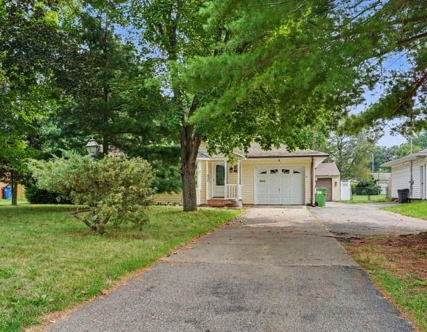 249 S 20th Street S, Battle Creek, MI 49015