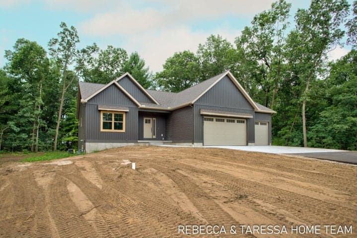 6007 Savannah Way 34, Muskegon, MI 49442