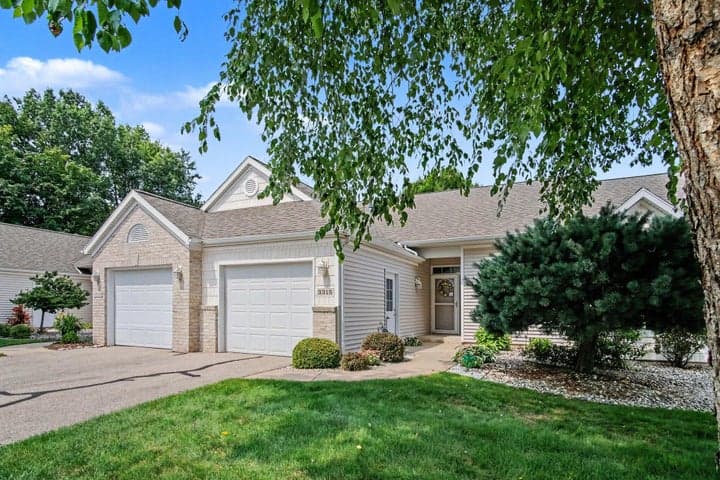3315 Town Crossing SW, Grandville, MI 49418