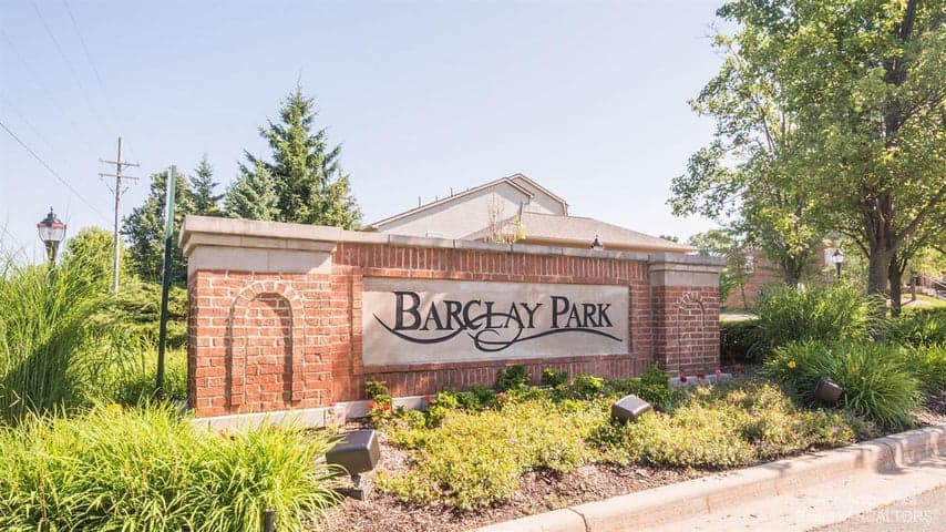 2812 Barclay Way, Ann Arbor, MI 48105