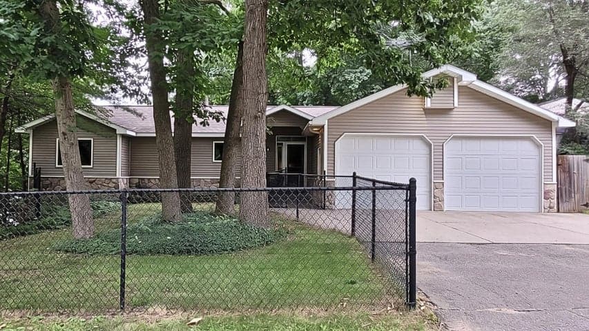 4864 Westshire Drive NW, Comstock Park, MI 49321