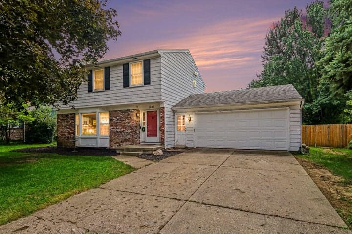 1446 Mapleview Street SE, Kentwood, MI 49508