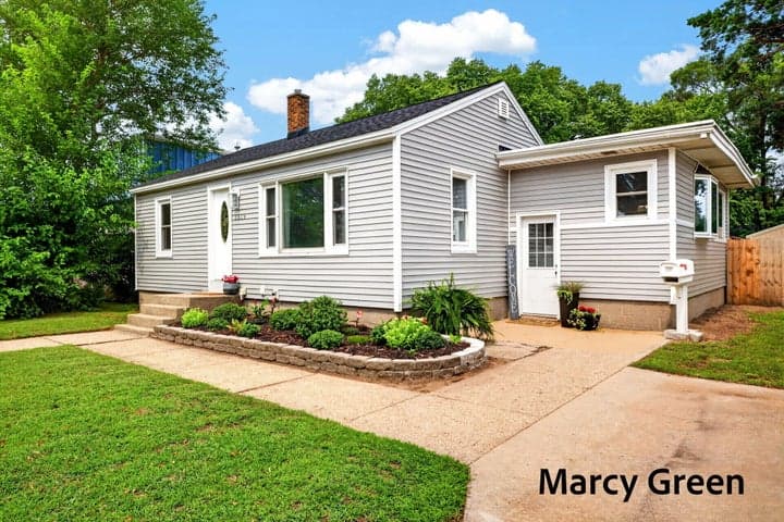 1519 Grant Avenue, Grand Haven, MI 49417