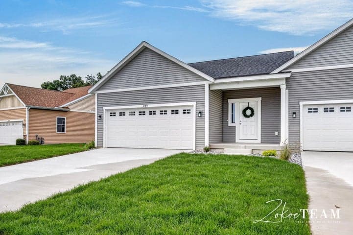 251 Hazelnut Drive, Coopersville, MI 49404