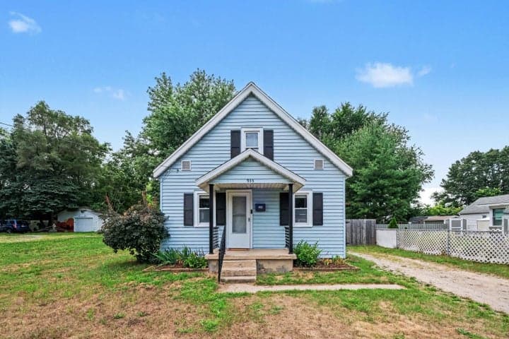 933 Benjamin Avenue NE, Grand Rapids, MI 49503