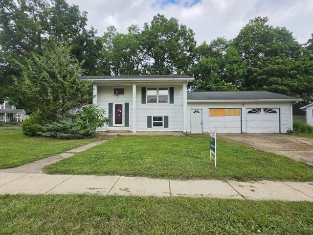 100 Clinton Street, Homer, MI 49245