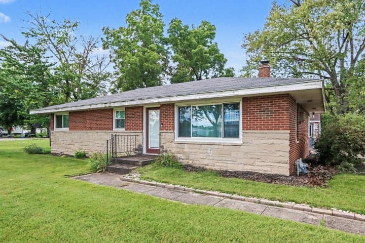 1715 S Centerville Road, Sturgis, MI 49091