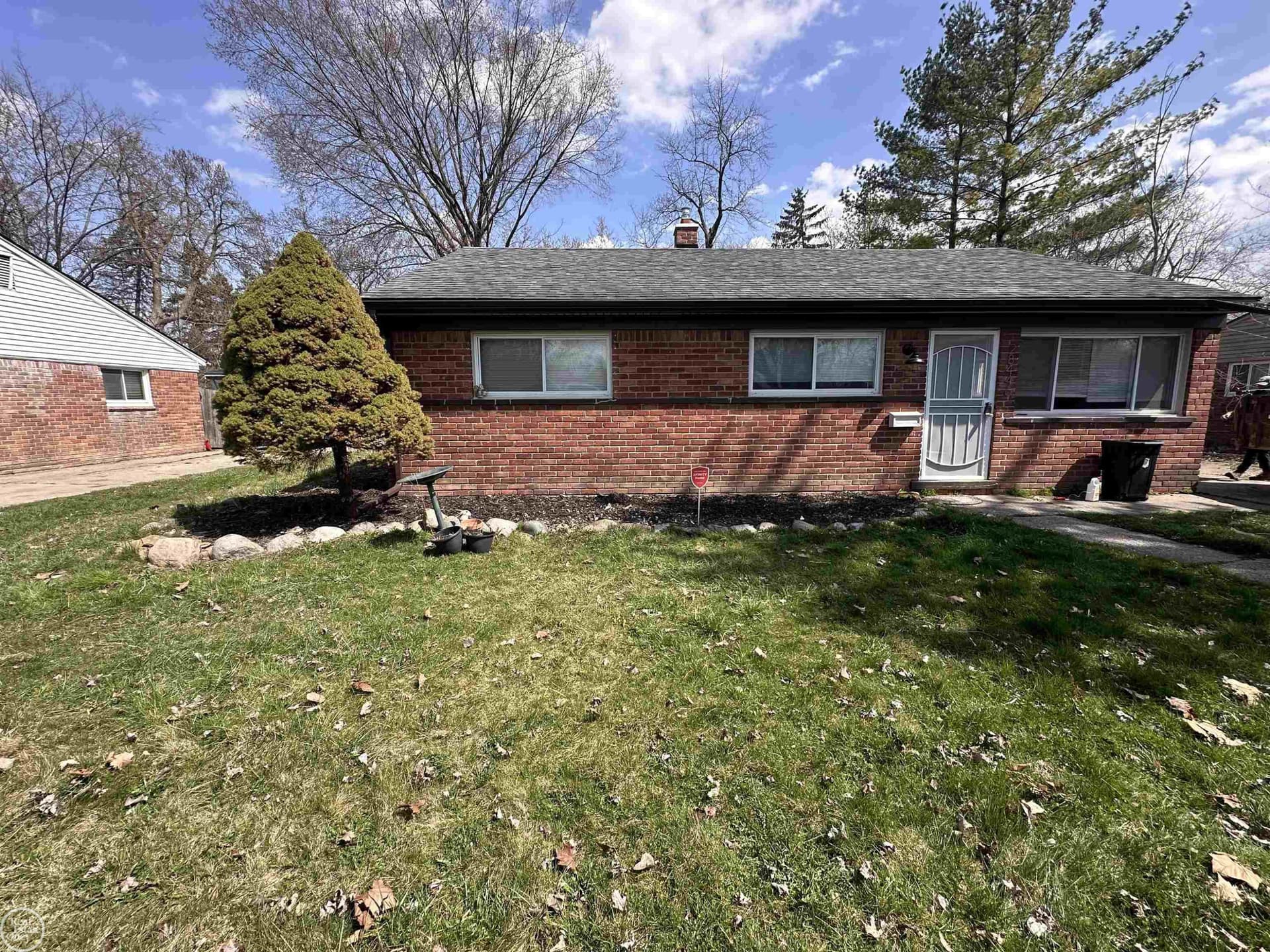 28446 Sutherland, Southfield, MI 48076