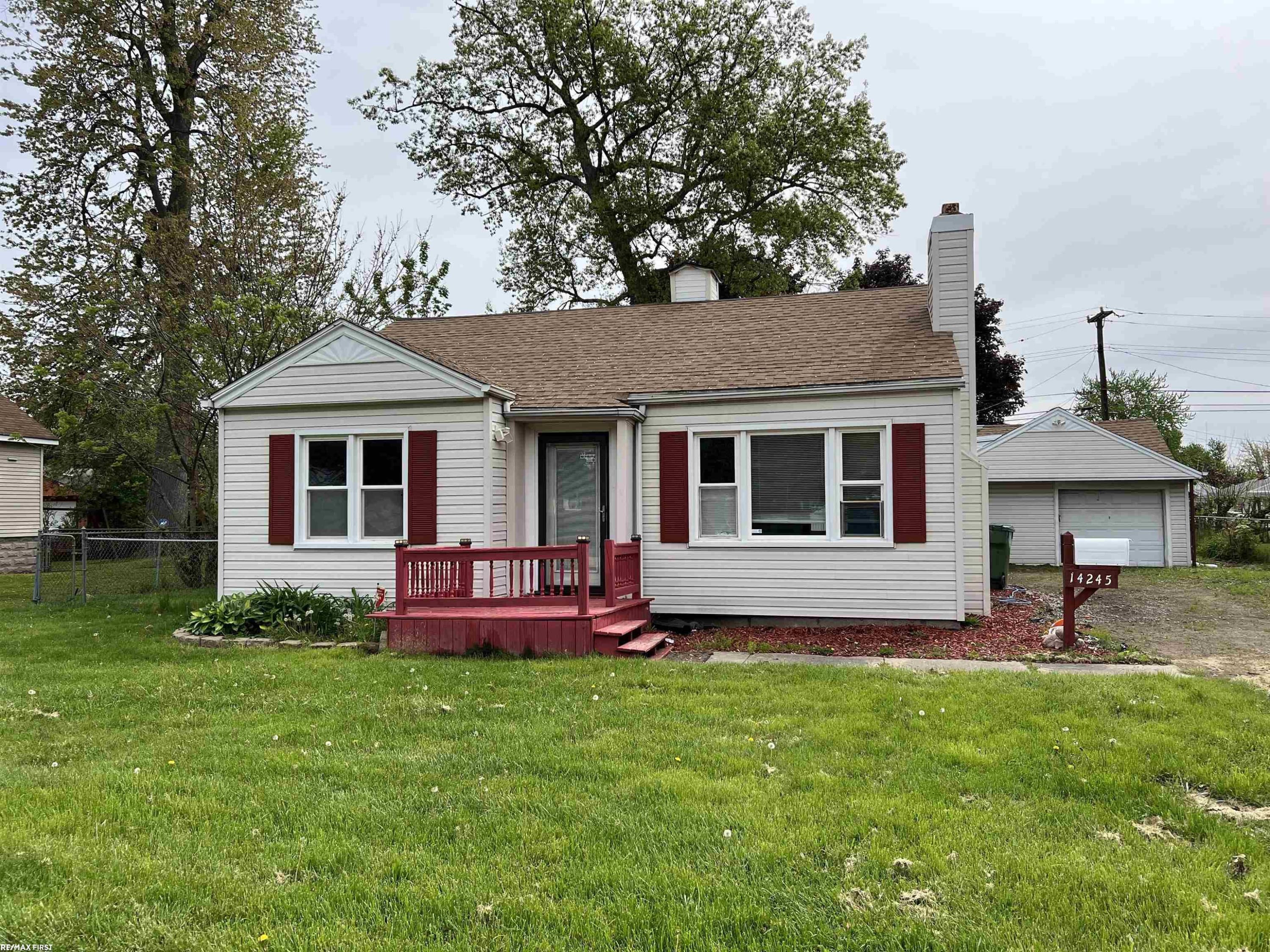 14245 FORDLINE Street, Southgate, MI 48195
