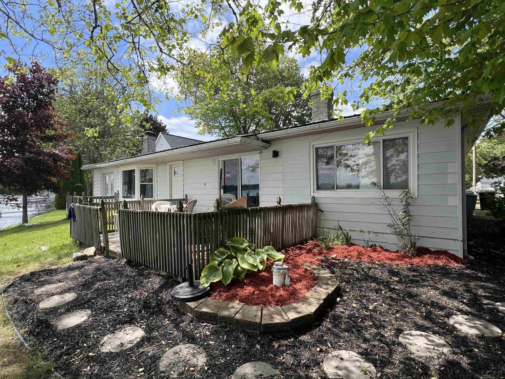 11698 Elm Park Drive, Manitou Beach, MI 49253