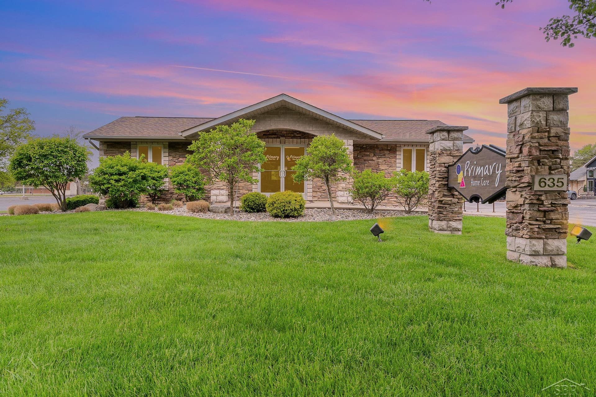 635 N Center Road, Saginaw, MI 48638