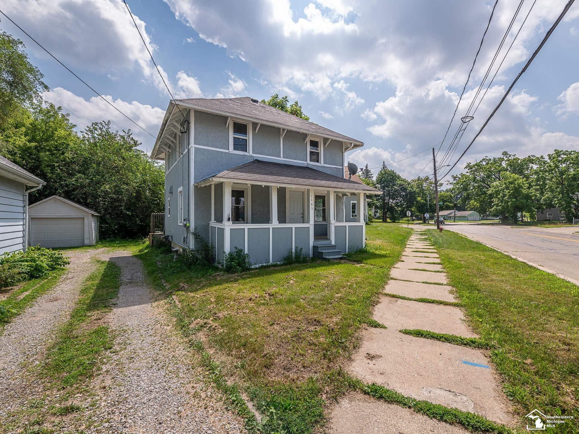 1105 Clinton Road, Jackson, MI 49202