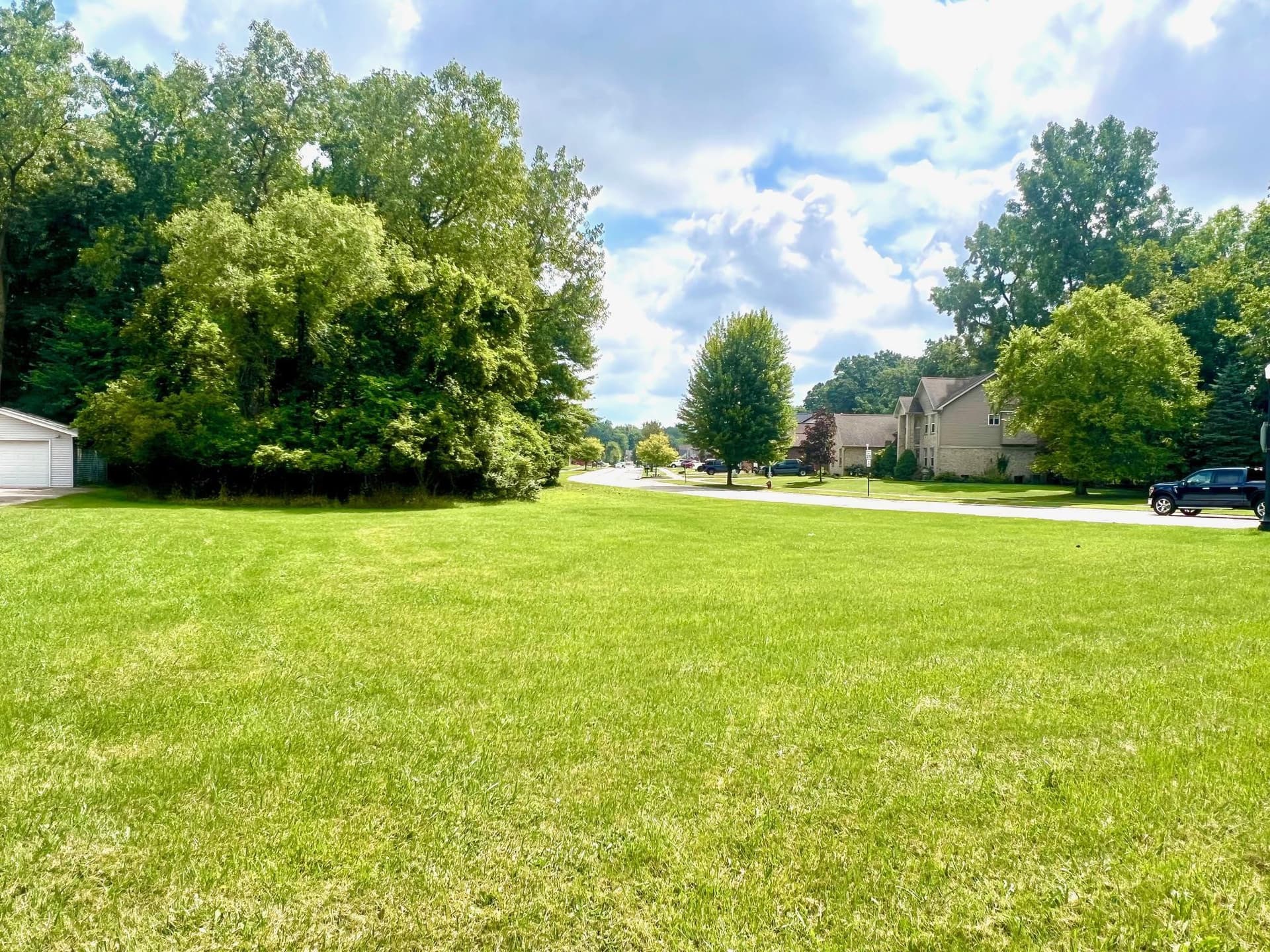 24664 E Huron River Drive, Flat Rock, MI 48134