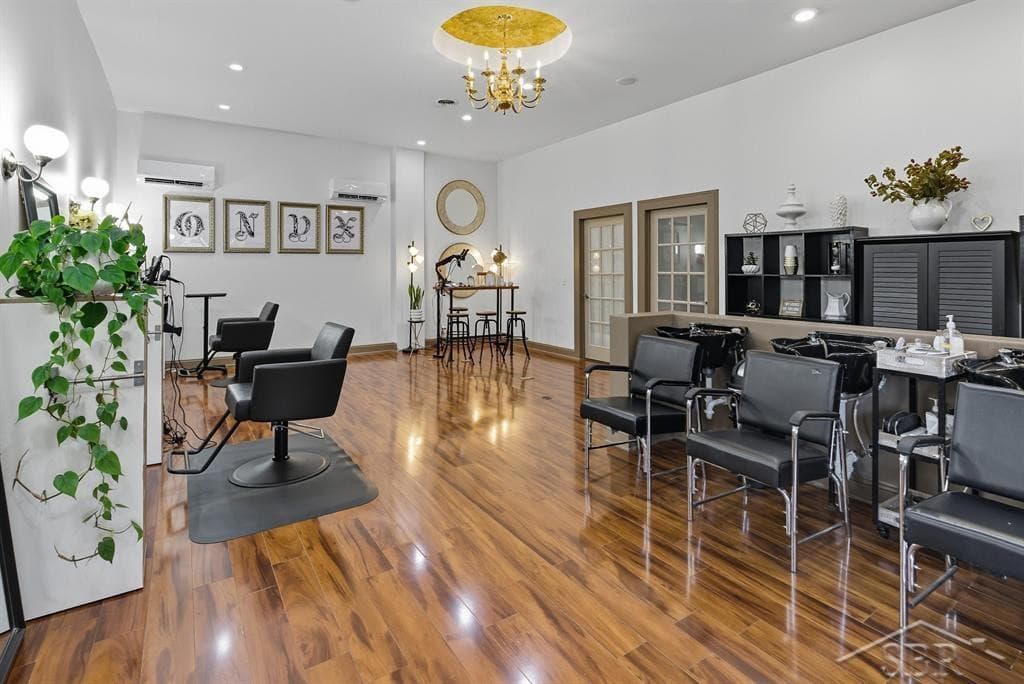 Suite 1 124 Ashman Circle, Suite 1, Midland, MI 48640