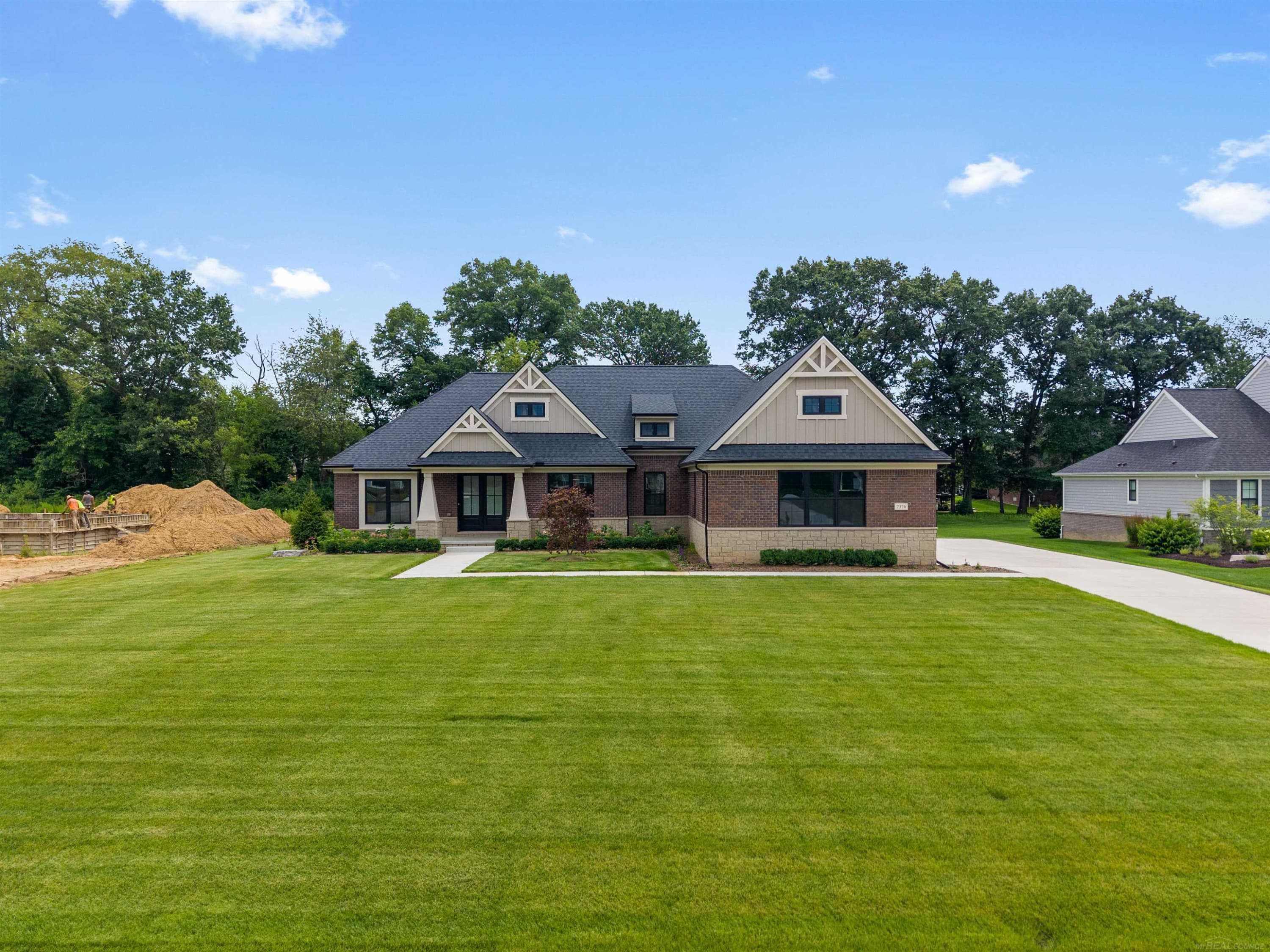 7376 Mulberry Drive, Washington, MI 48095