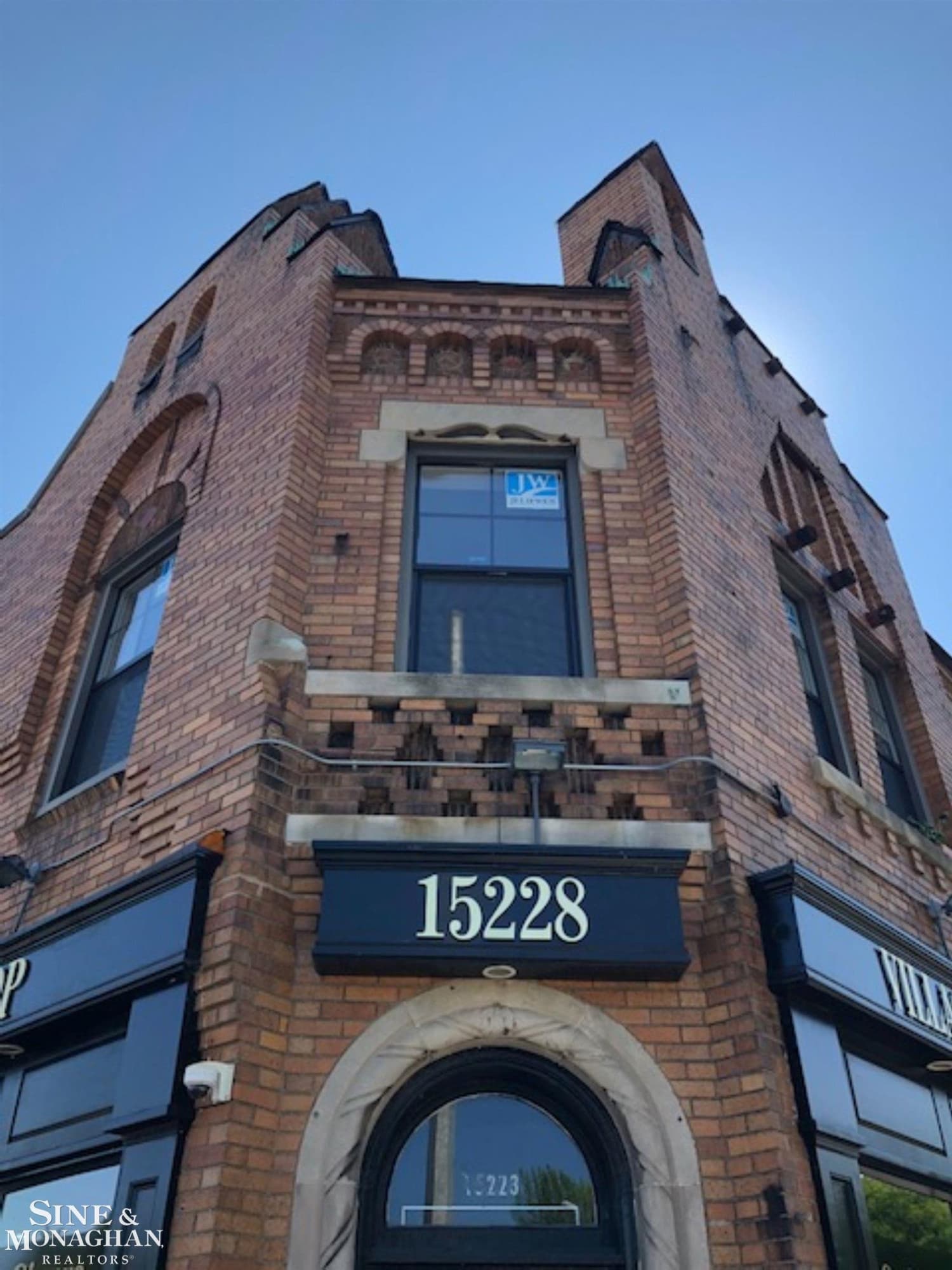 15224 E Jefferson Avenue, 208, Grosse Pointe Park, MI 48230