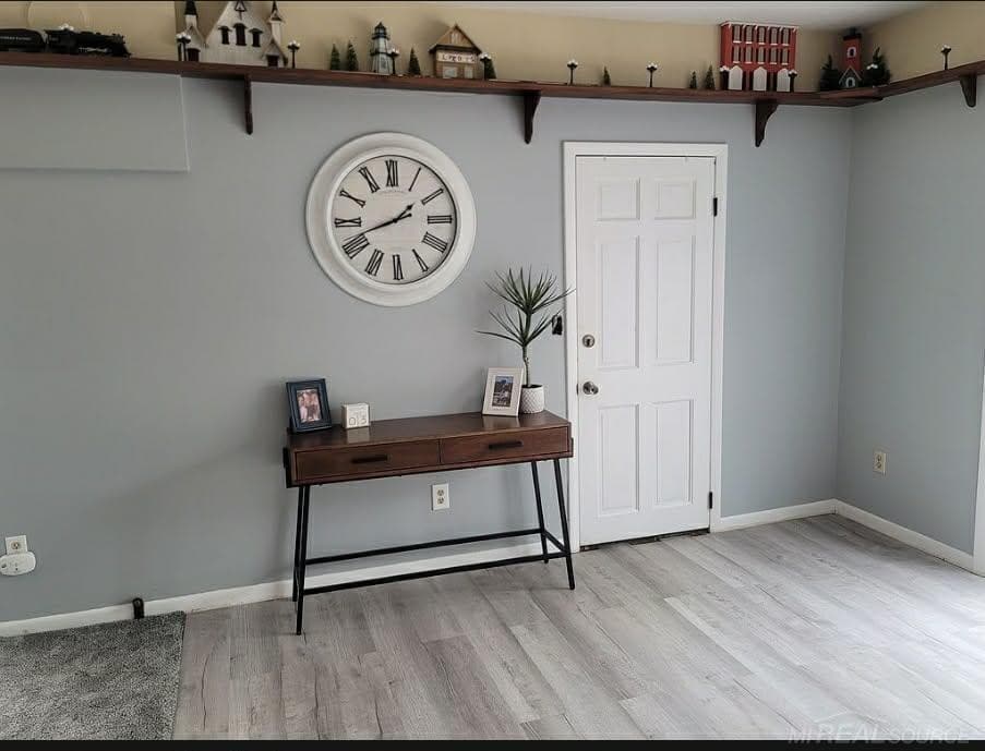 Photo 6