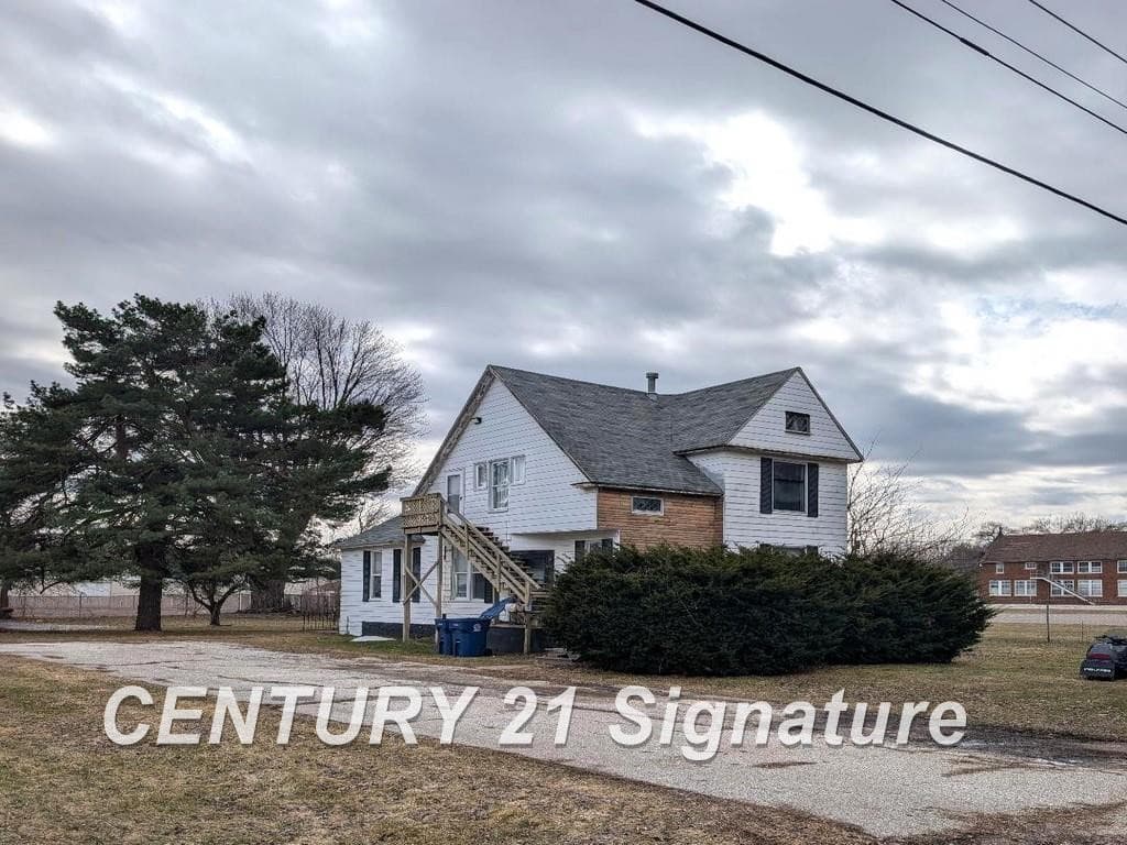 812 Sanderson Street, Saint Charles, MI 48655