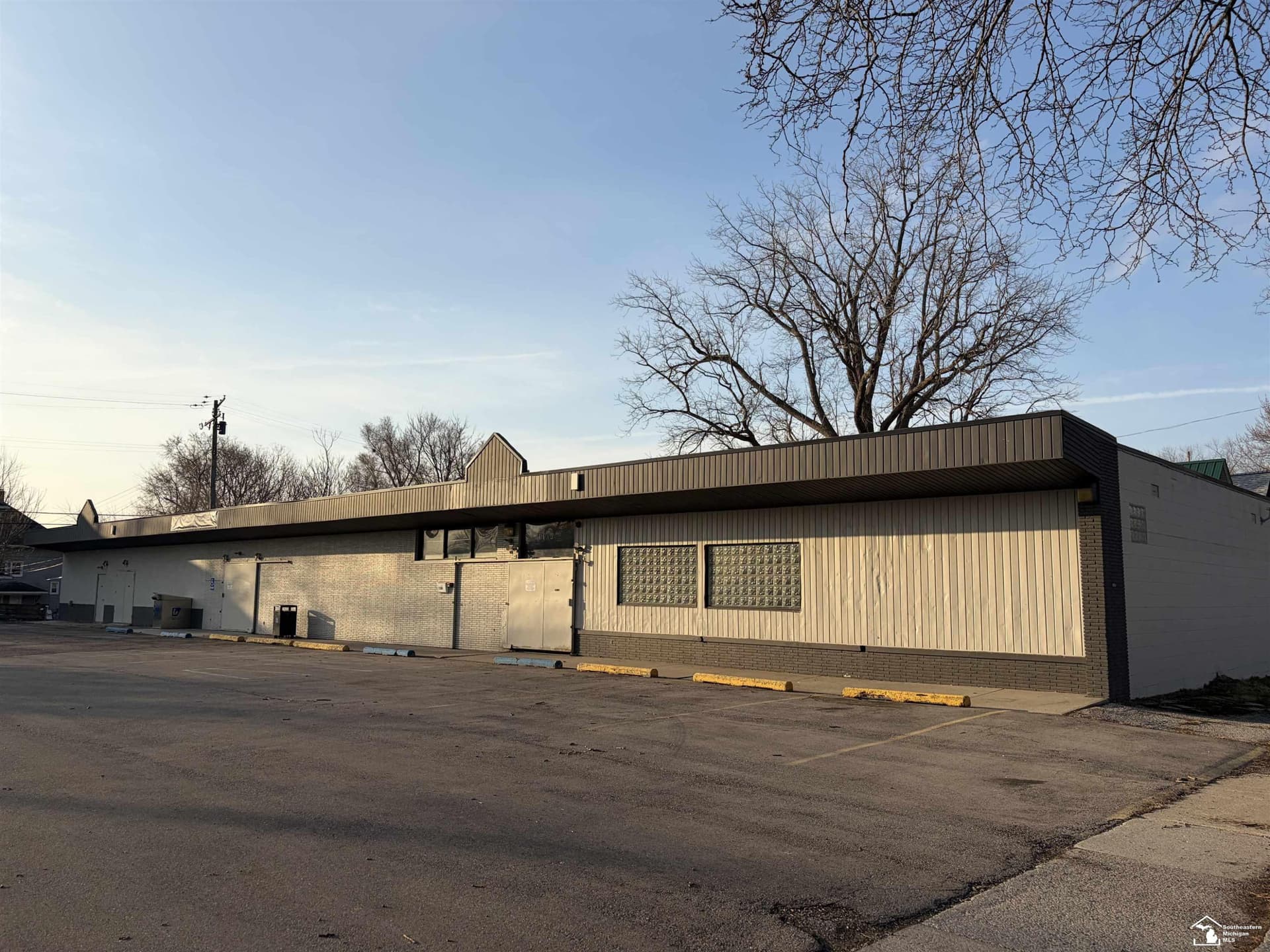 1104 E 4th Street, Monroe, MI 48161