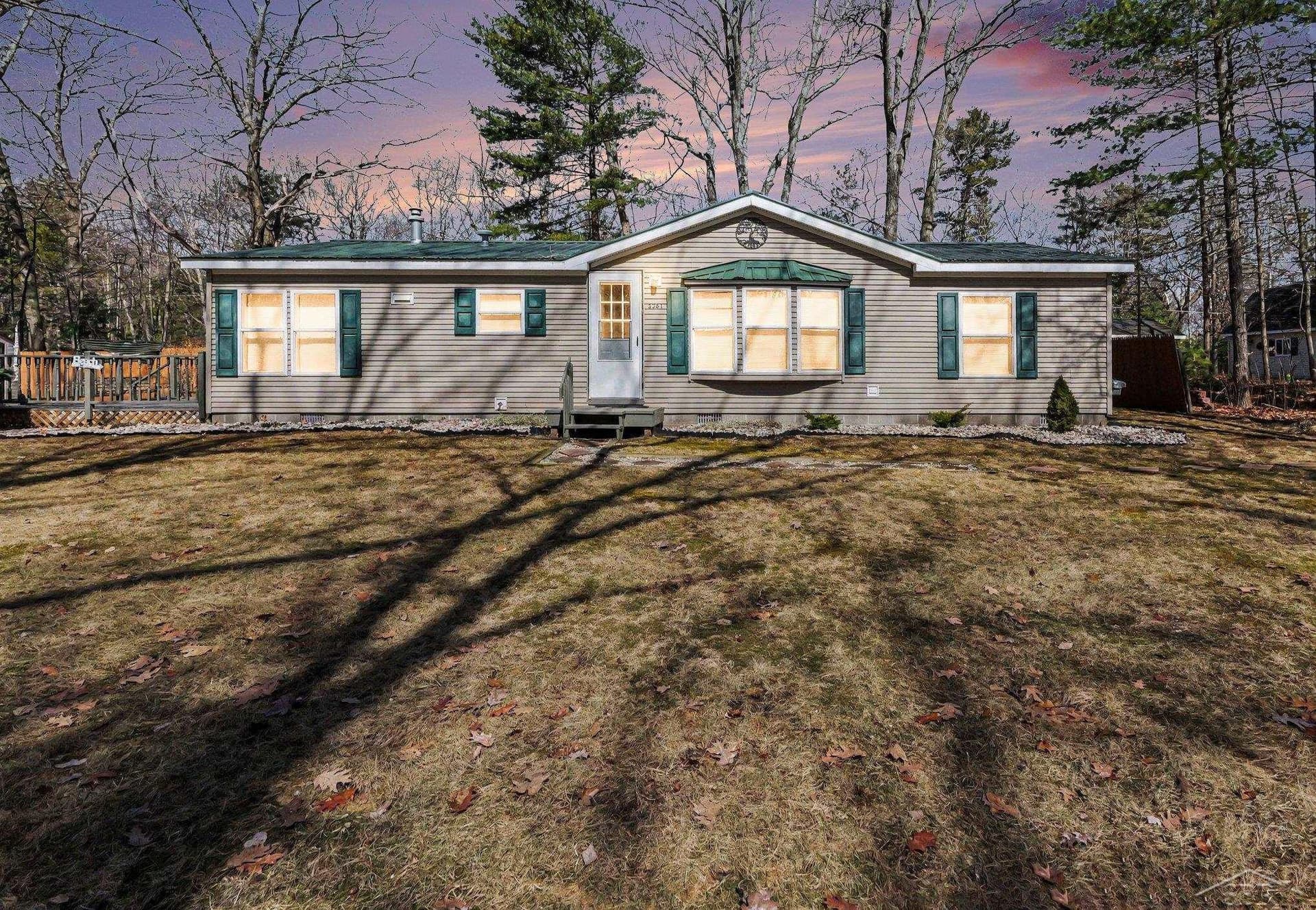 5361 E 11th Street, Au Gres, MI 48703