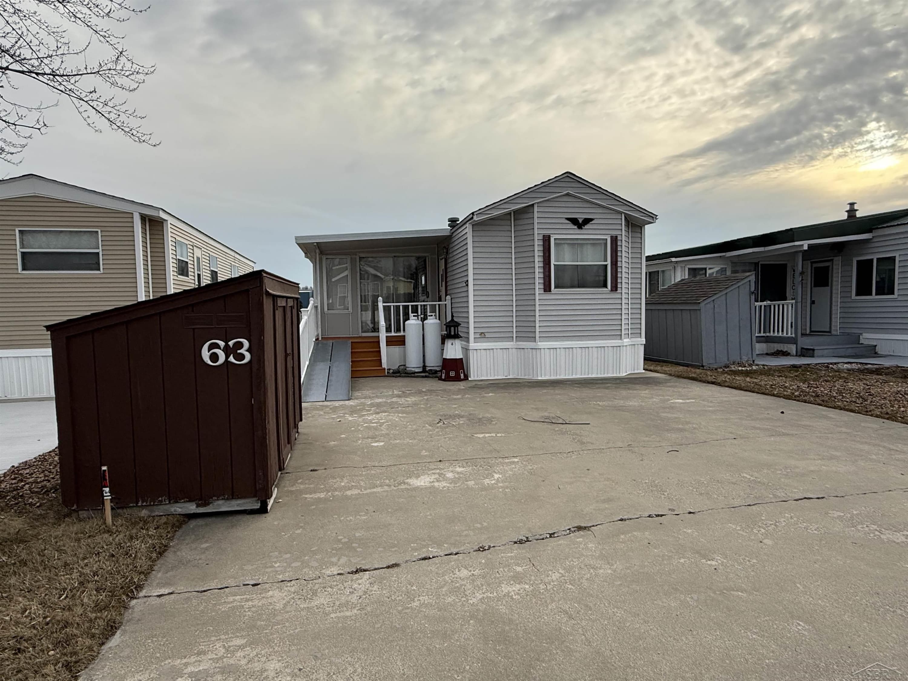 3675 E Michigan Avenue, 63, Au Gres, MI 48703