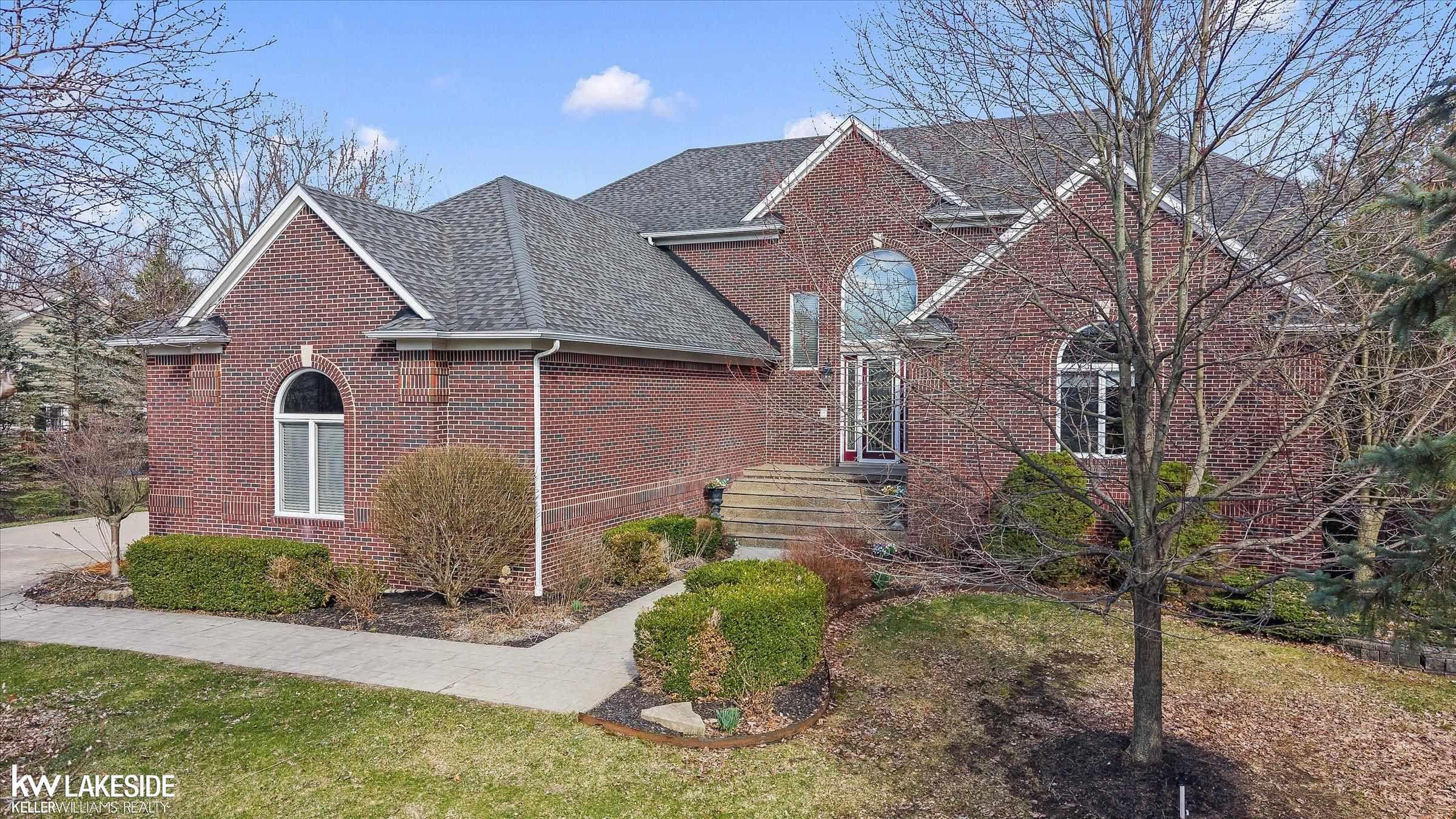 6120 Evanswood Road, Troy, MI 48085