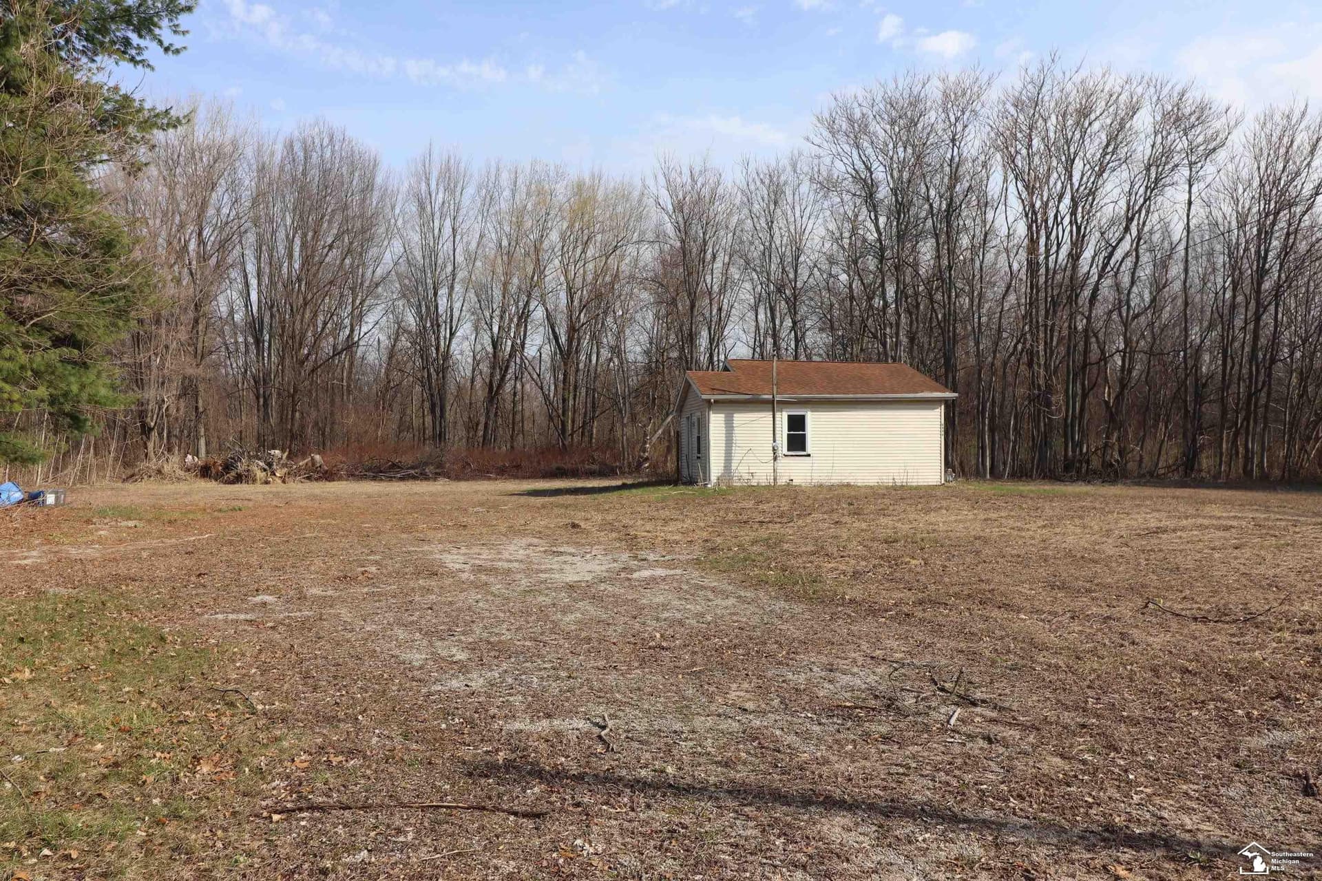 2630 W Temperance Road, Temperance, MI 48182