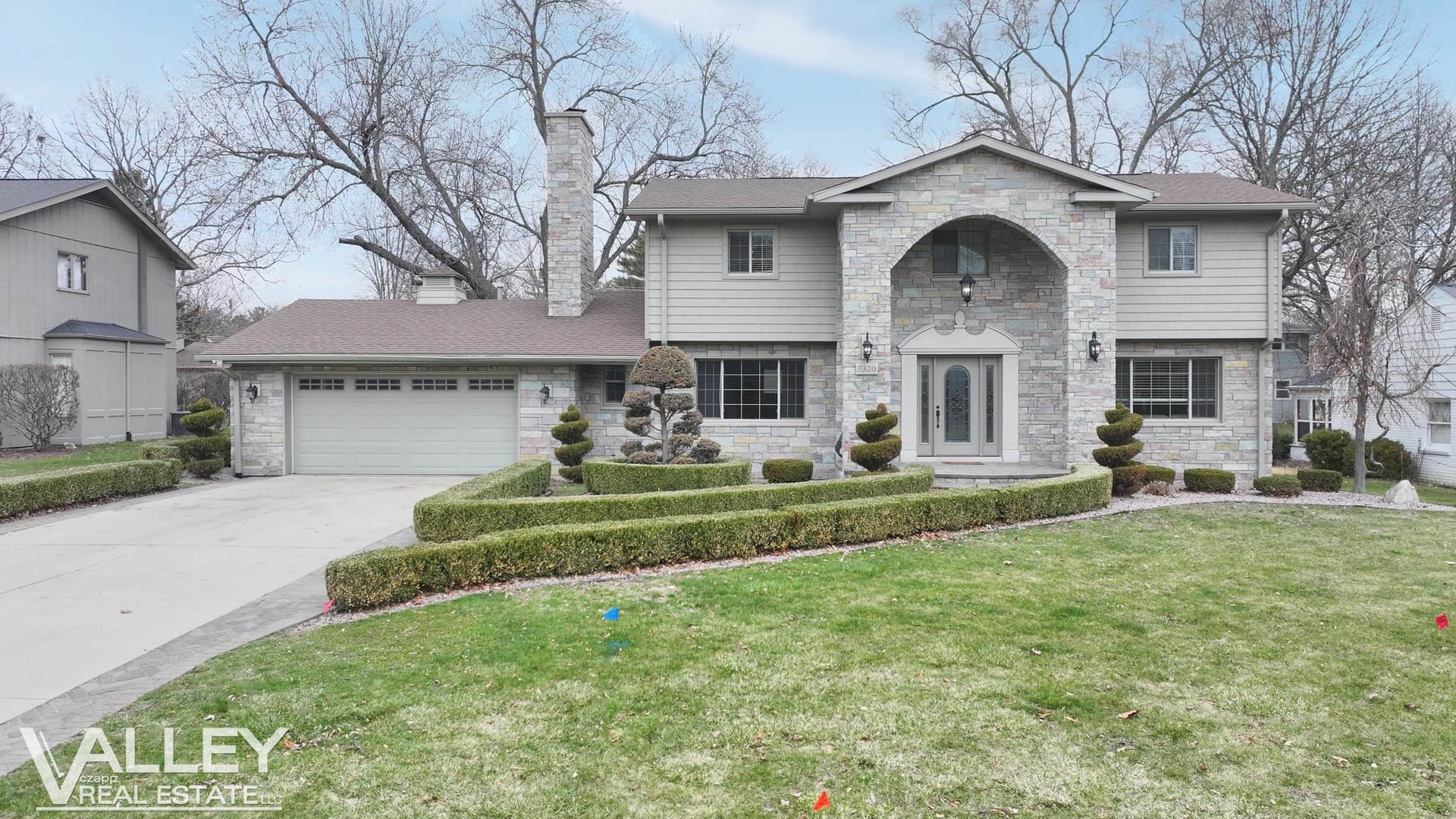 5320 N Nottingham Drive, Saginaw, MI 48603