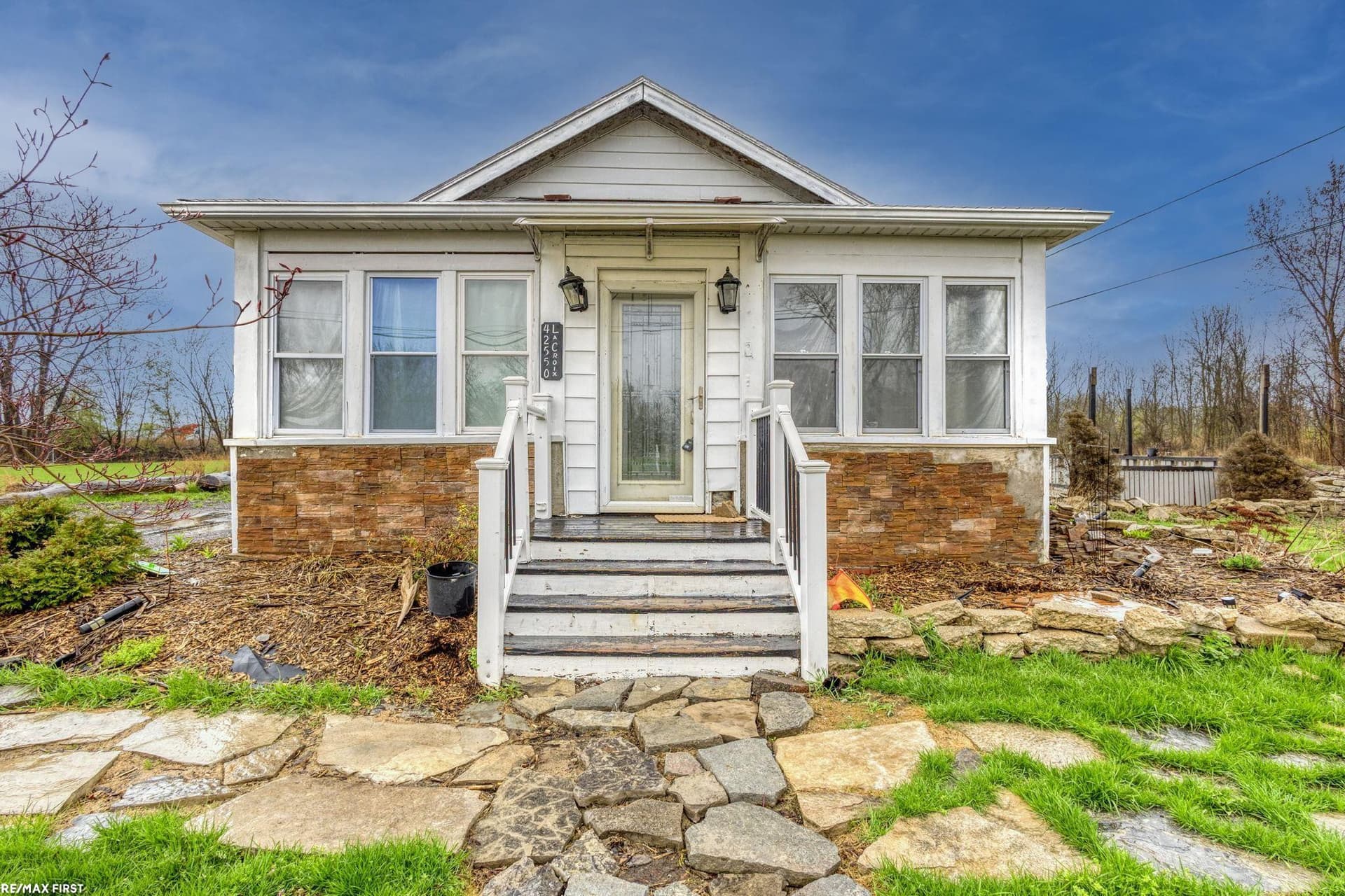 42550 La Croix St Street, Clinton Twp, MI 48036