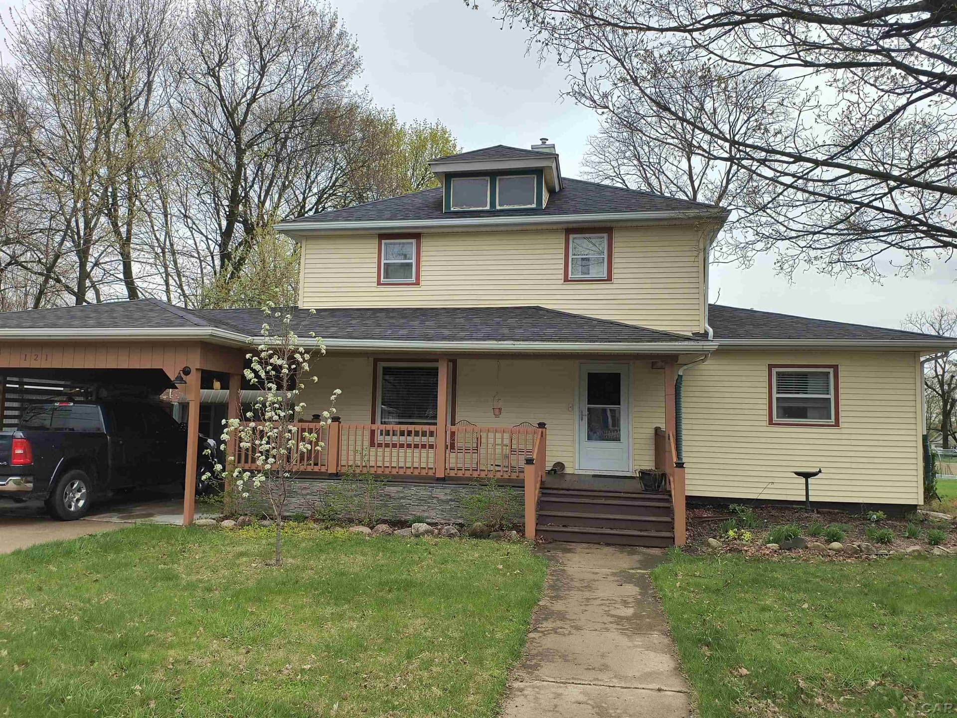 121 S King Street, Brooklyn, MI 49230