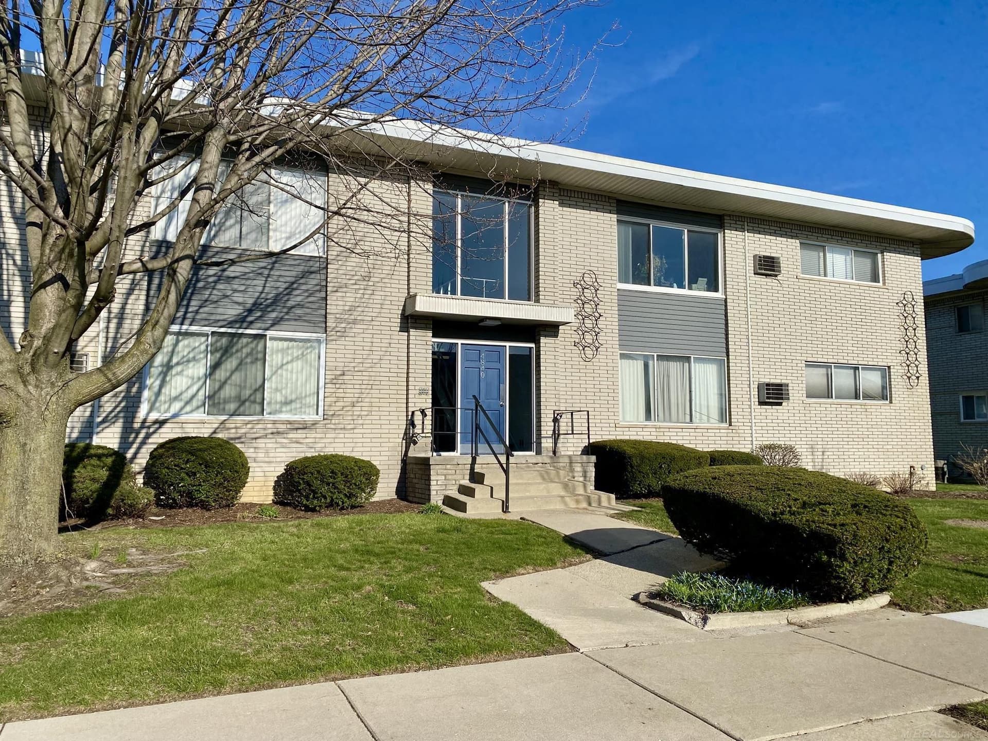 4840 Briarwood Avenue, Unit C8, Royal Oak, MI 48073