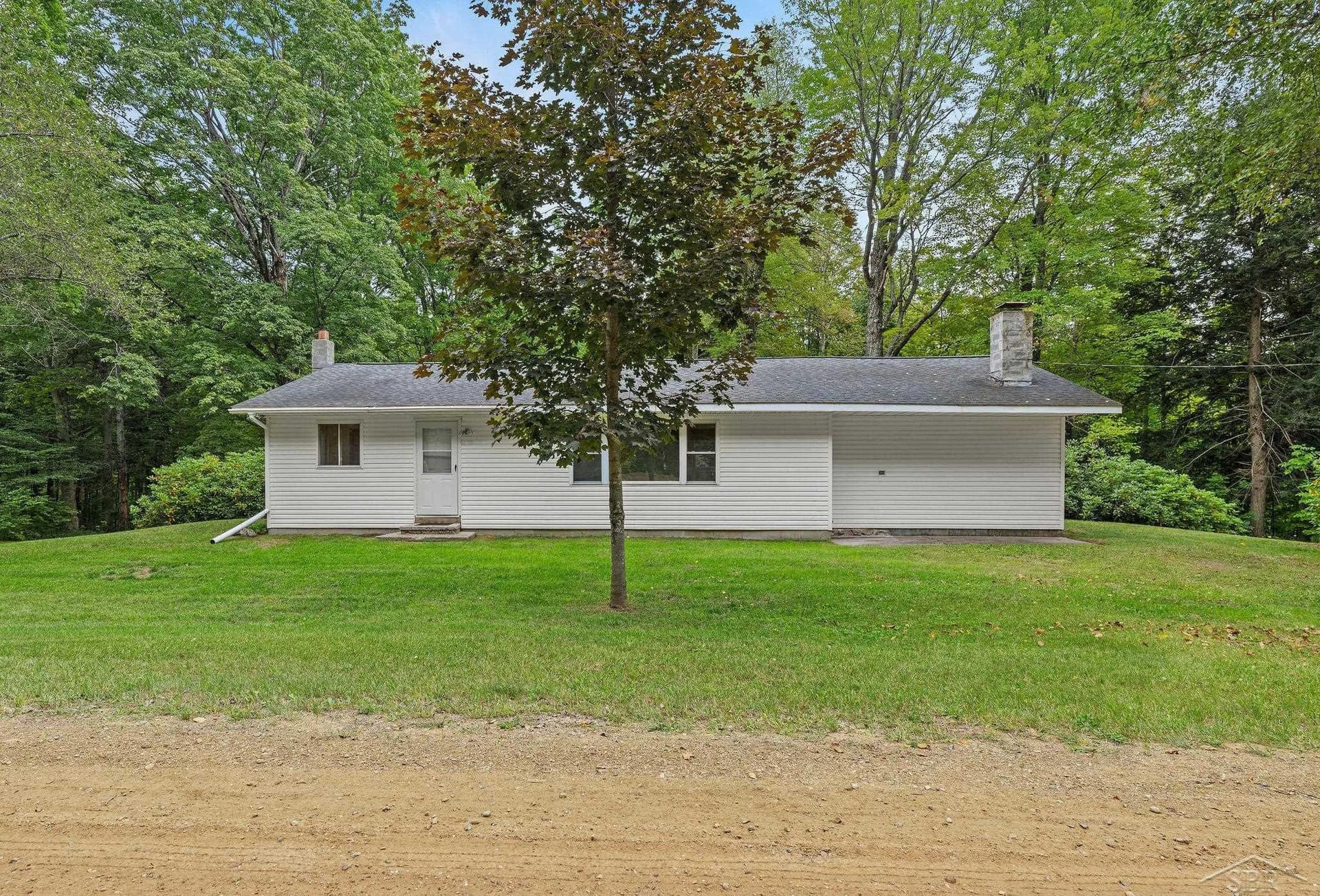 20686 Lakola Road, Tustin, MI 49688