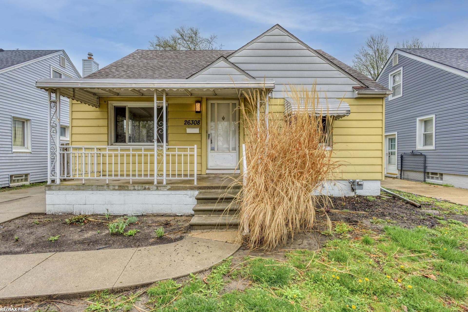 26308 Culver St Street, Saint Clair Shores, MI 48081