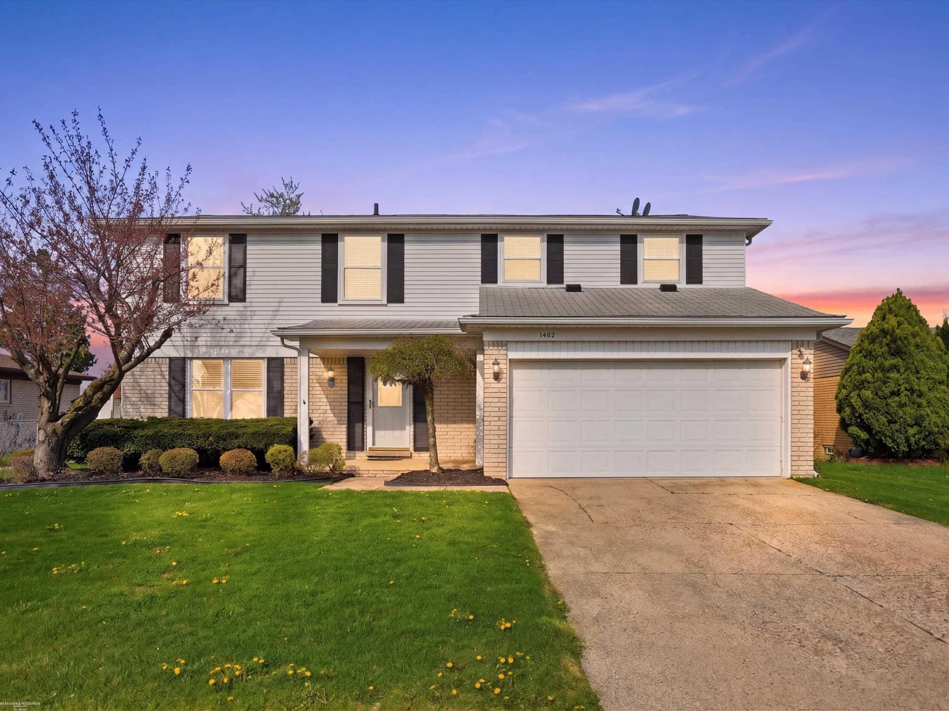 1405 Shaker Drive, Troy, MI 48083